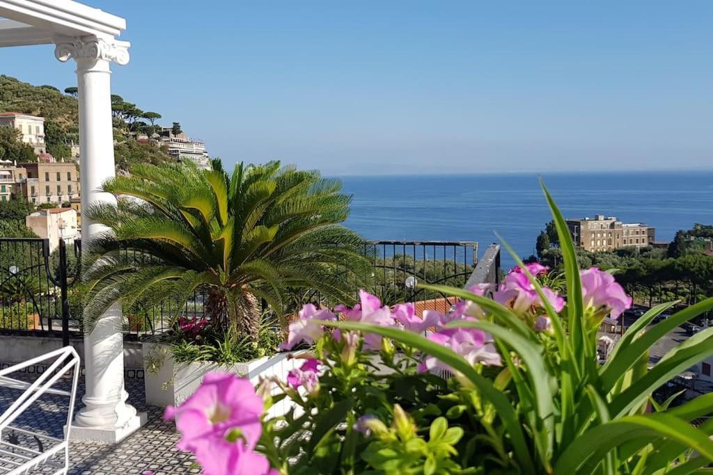 La Casa Di Giorgina Appartement Sorrento Buitenkant foto