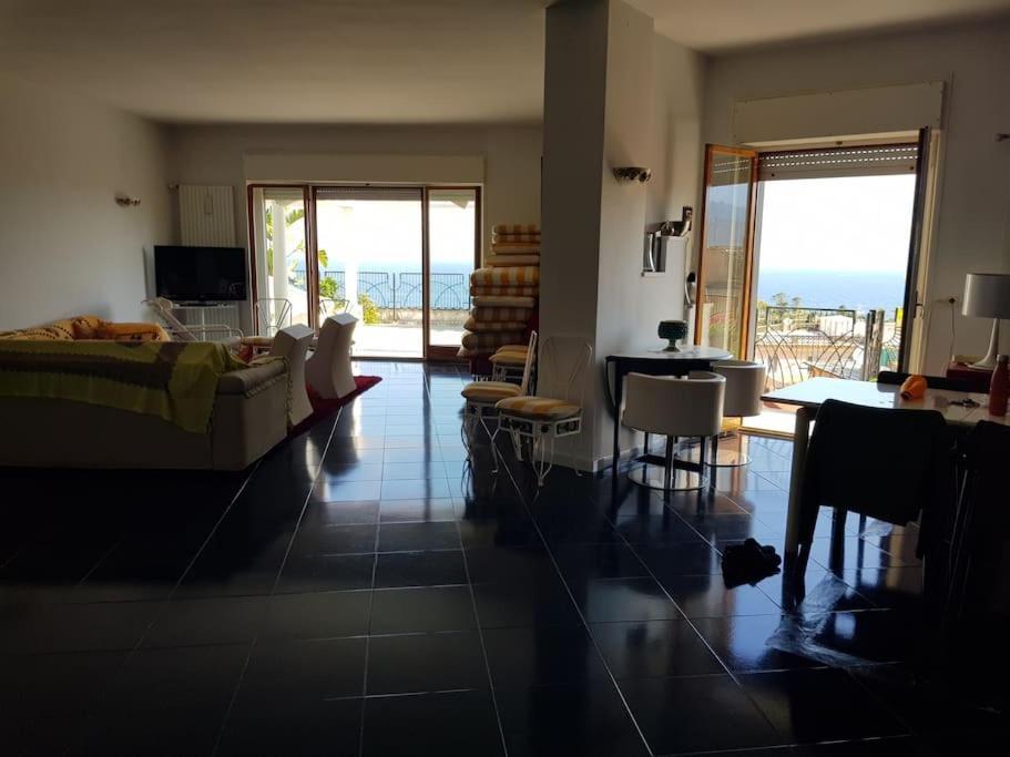 La Casa Di Giorgina Appartement Sorrento Buitenkant foto